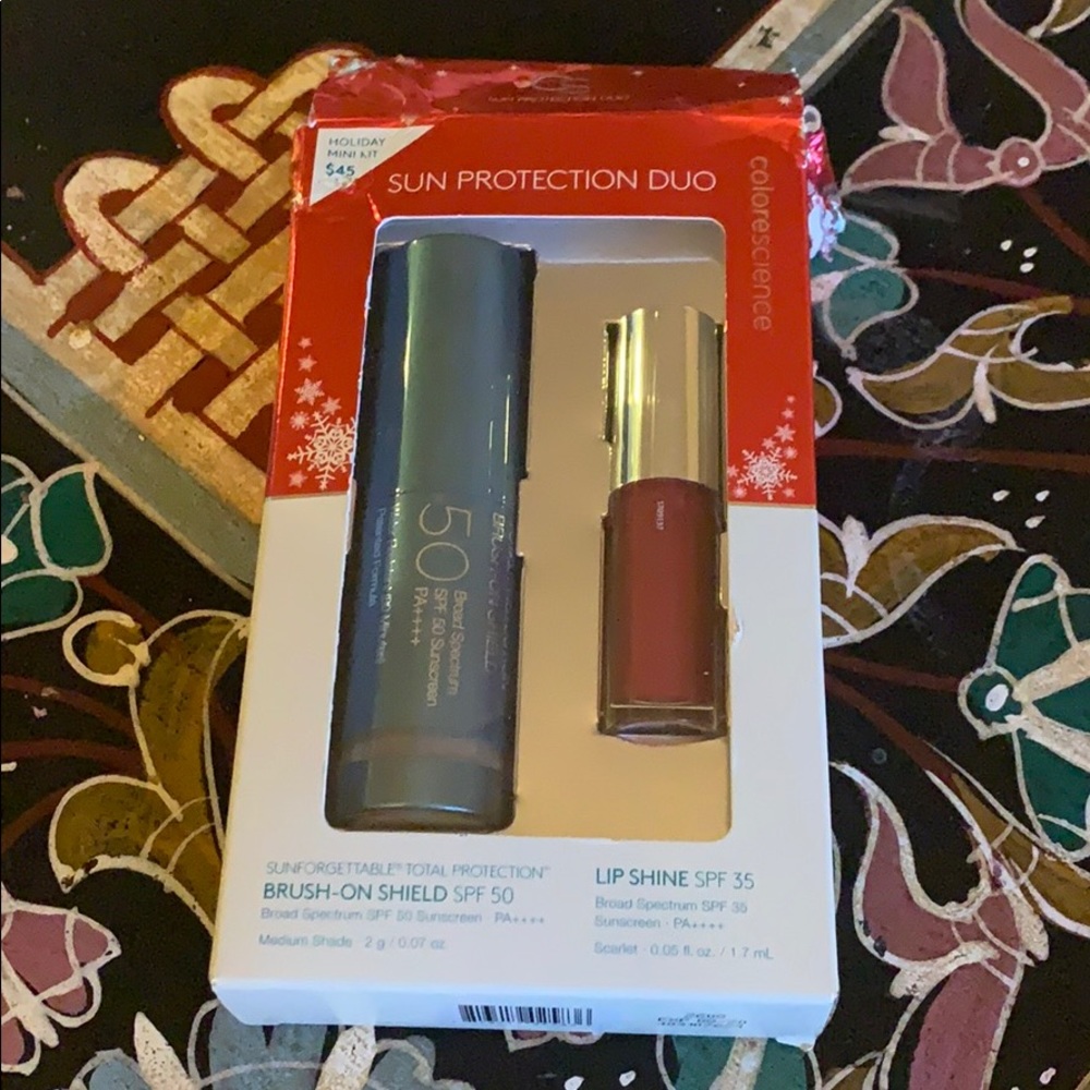 Colorescience Holiday Kit Medium NEW - Picture 2 of 5